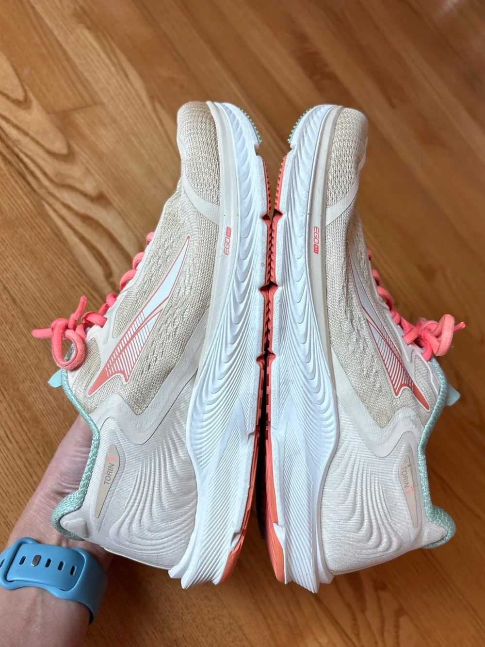 Altra Torin 5 Running Shoes Sneakers Womens 7.5 Sand Coral Mint White Athletic